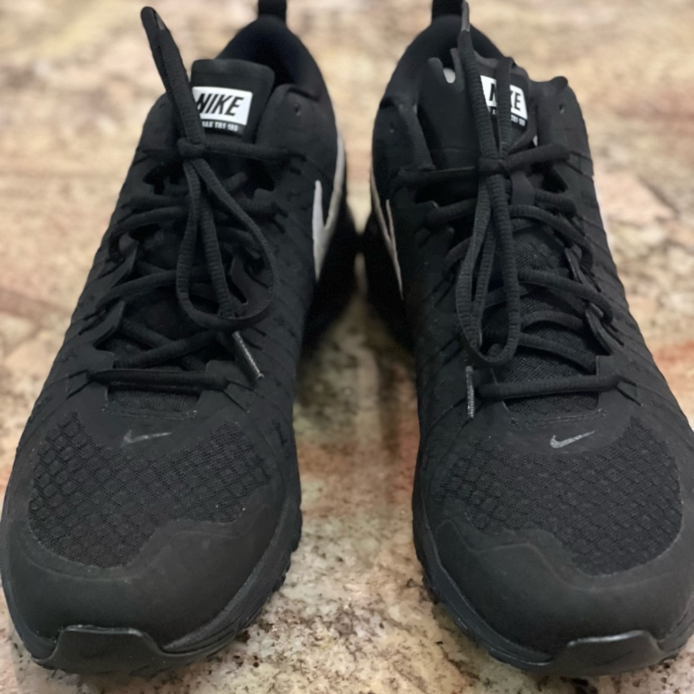 Nike Black Athletic Shoes - Picture 2 of 14